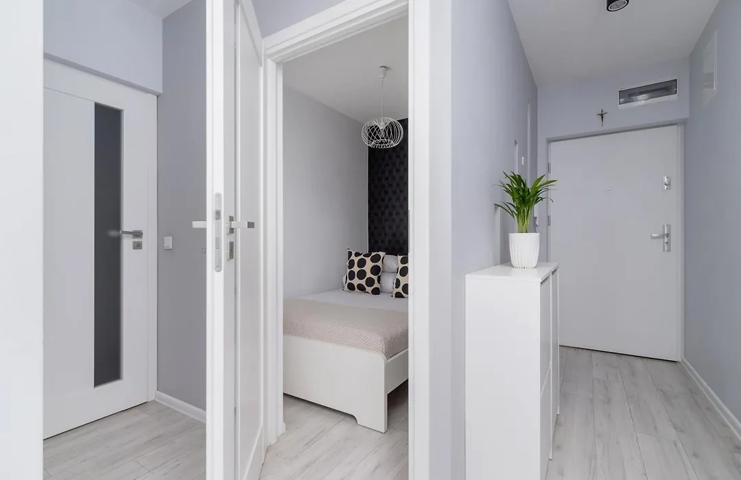 Pearl & Ash 1Br Ap - Balcony - Old Town-1